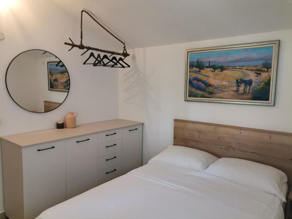 Holiday Batarelo Trogir Extérieur photo