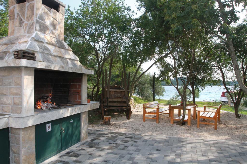 Holiday Batarelo Trogir Extérieur photo